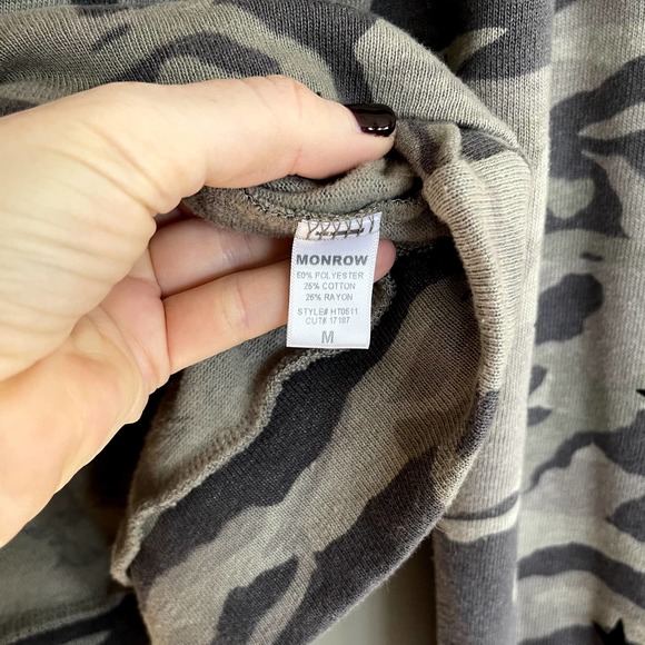 Monrow Camo Lace Up Pullover‎ Star Dusty Green Tea Sweatshirt Size Medium - Picture 12 of 16